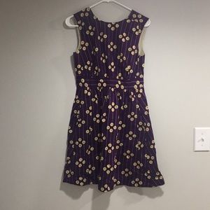 Plum floral dress with pockets!! 🌸